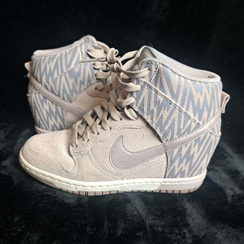 Nike Dunk Sky Hi Women's Size 6 Hidden Wedge Brown Sneakers Shoes 543258-003 - Picture 3 of 11
